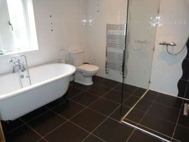  Image of 6 bedroom Detached house for sale in Sycamore View Brighouse HD6 at Sycamore View  Brighouse, HD6 2DT