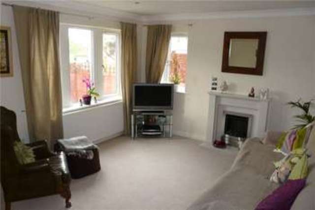  Image of 4 bedroom Semi-Detached house for sale in Syringa Avenue Allerton Bradford BD15 at Sandy Lane Bradford Allerton, BD15 9LB