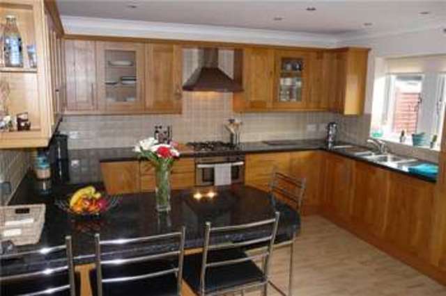  Image of 4 bedroom Semi-Detached house for sale in Syringa Avenue Allerton Bradford BD15 at Sandy Lane Bradford Allerton, BD15 9LB