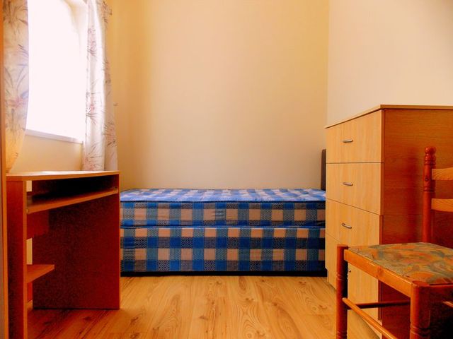  Image of 5 bedroom Detached house to rent in Tachbrook Road Cowley Uxbridge UB8 at Tachbrook Road  Uxbridge, UB8 2QS