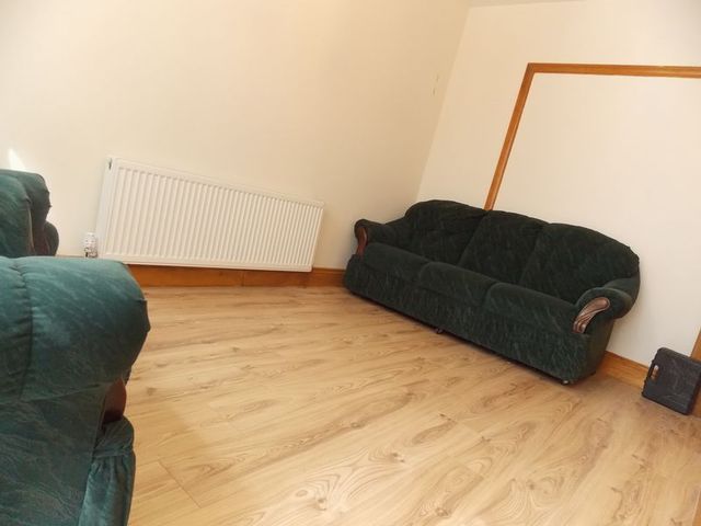 Image of 5 bedroom Detached house to rent in Tachbrook Road Cowley Uxbridge UB8 at Tachbrook Road  Uxbridge, UB8 2QS