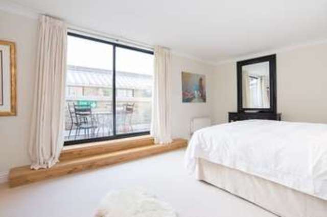  Image of 2 bedroom Flat for sale in Burrells Wharf Square London E14 at Burrells Wharf Square  London, E14 3TG
