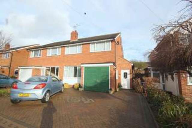  Image of 3 bedroom Detached house for sale in Talbot Road Stratford-upon-Avon CV37 at Talbot Road  Warks, CV37 6SU