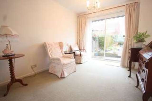  Image of 3 bedroom Detached house for sale in Talbot Road Stratford-upon-Avon CV37 at Talbot Road  Warks, CV37 6SU