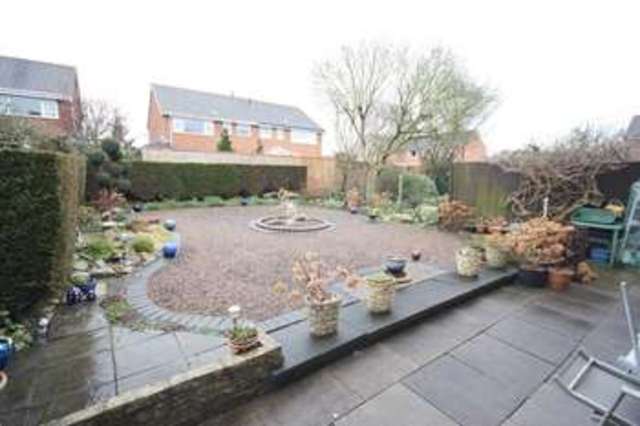  Image of 3 bedroom Detached house for sale in Talbot Road Stratford-upon-Avon CV37 at Talbot Road  Warks, CV37 6SU
