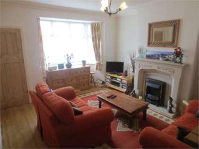  Image of 2 bedroom Detached house for sale in Tankerville Drive Leigh-on-Sea SS9 at Tankerville Drive Leigh on sea Leigh-on-Sea, SS9 3DD