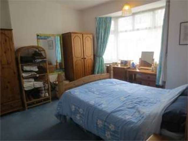  Image of 2 bedroom Detached house for sale in Tankerville Drive Leigh-on-Sea SS9 at Tankerville Drive Leigh on sea Leigh-on-Sea, SS9 3DD