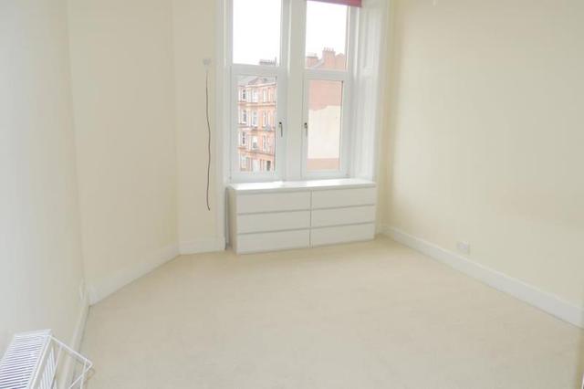  Image of 1 bedroom Flat to rent in Tantallon Road Shawlands Glasgow G41 at Shawlands Glasgow Glasgow, G41 3LU
