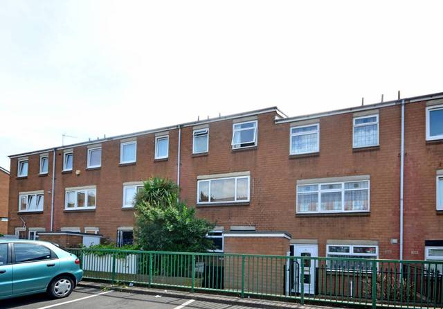  Image of 3 bedroom Detached house for sale in Tavistock Close London N16 at Tavistock Close  Hackney, N16 8UZ
