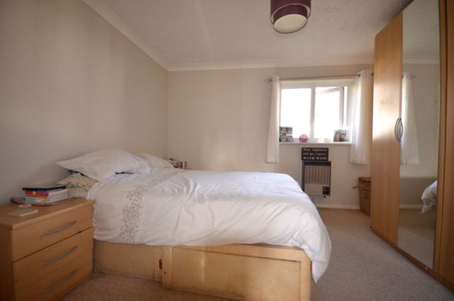  Image of 2 bedroom Detached house for sale in Taylor Close Dawlish EX7 at Taylor Close  Dawlish, EX7 9SS