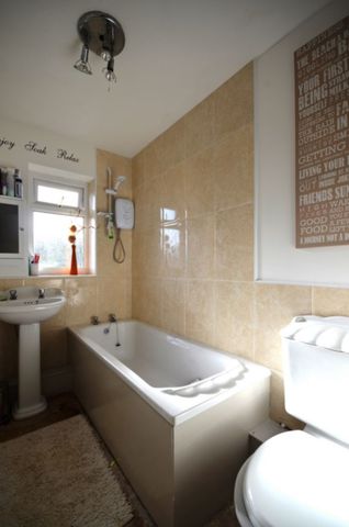  Image of 2 bedroom Detached house for sale in Taylor Close Dawlish EX7 at Taylor Close  Dawlish, EX7 9SS