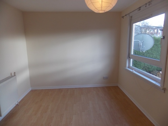 Image of 4 bedroom Terraced house to rent in Teal Crescent East Kilbride Glasgow G75 at East Kilbride South Lanarkshire South Lanarkshire, G75 8UT