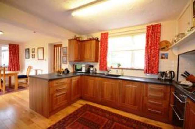  Image of 4 bedroom Detached house for sale in Teignmouth Road Dawlish EX7 at Teignmouth Road  Holcombe, EX7 0LA