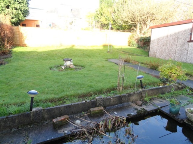  Image of 2 bedroom Detached house for sale in Temple Rhydding Drive Baildon Shipley BD17 at Baildon, BD17 5PX