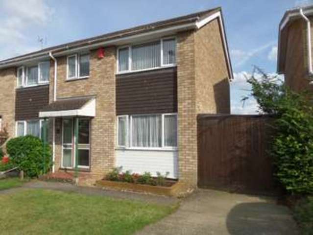  Image of 3 bedroom Semi-Detached house for sale in Tennyson Drive Newport Pagnell MK16 at Newport Pagnell, MK16 8PH