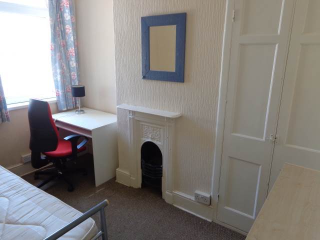  Image of 5 bedroom Detached house to rent in Tewkesbury Place Cardiff CF24 at Cathays Cardiff Roath, CF24 4QU