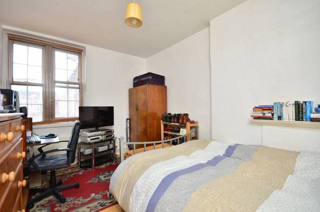  Image of 3 bedroom Flat for sale in Thames Street London SE10 at Thames Street  Greenwich, SE10 9DJ