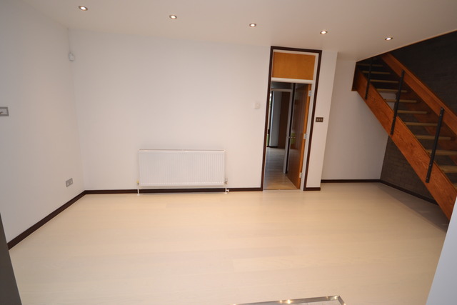  Image of 4 bedroom Property to rent in The Avenue London N3 at Finchley  Finchley, N3 2LB