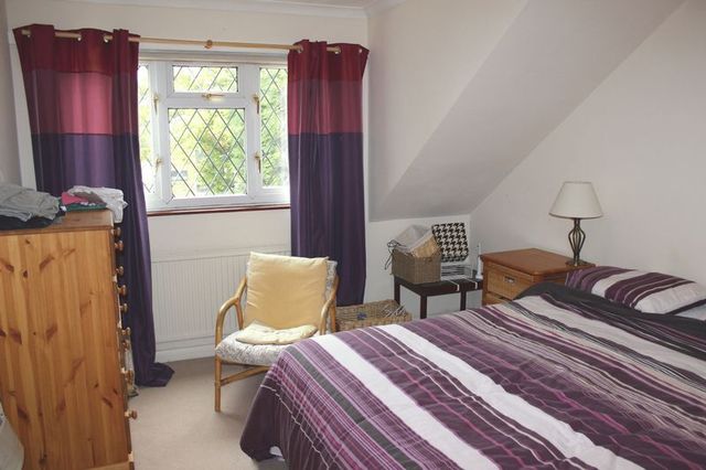  Image of 4 bedroom Property to rent in The Bence Thorpe Egham TW20 at The Bence Thorpe Egham, TW20 8QD