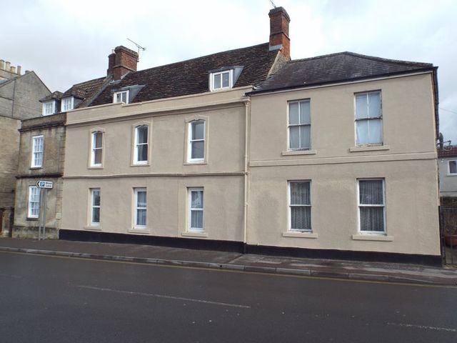  Image of 1 bedroom Flat for sale in The Causeway Chippenham SN15 at The Causeway  Chippenham, SN15 3DB