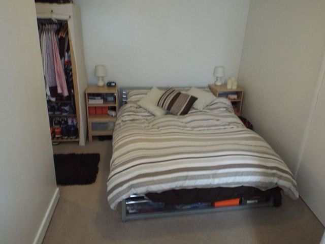  Image of 1 bedroom Flat for sale in The Causeway Chippenham SN15 at The Causeway  Chippenham, SN15 3DB