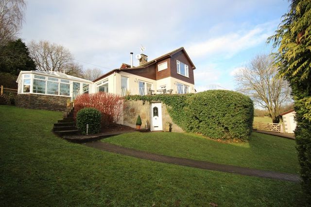  Image of 5 bedroom Property for sale in The Chase Woolaston Lydney GL15 at The Chase High Woolaston Lydney, GL15 6PT