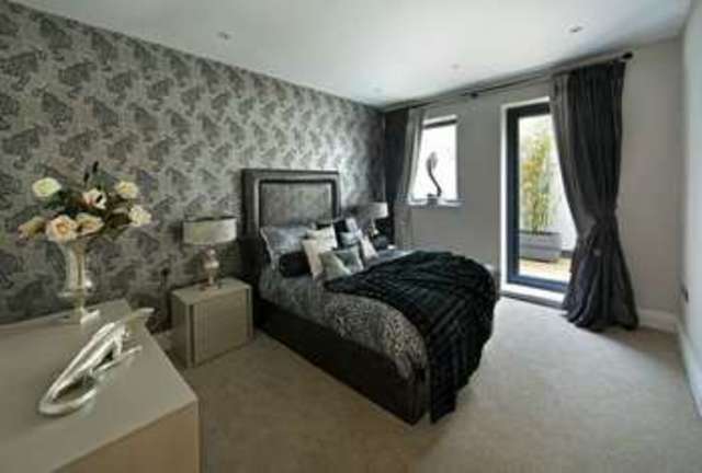  Image of 5 bedroom Detached house for sale in The Climb Rickmansworth WD3 at Rickmansworth, WD3 4DX