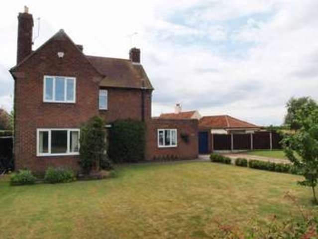  Image of 4 bedroom Detached house for sale in The Close Averham Newark NG23 at The Close Averham Newark, NG23 5RP