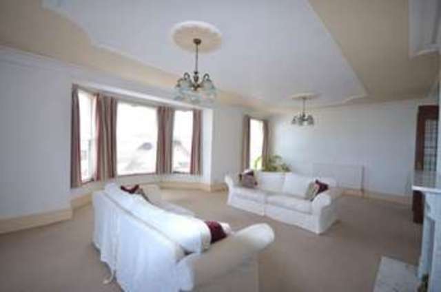  Image of 2 bedroom Flat for sale in The Drive Dawlish EX7 at The Drive  Langdon House, EX7 9JB