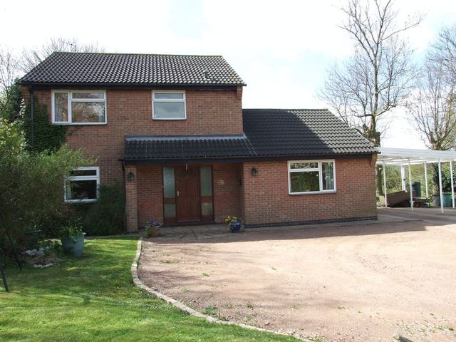  Image of 4 bedroom Detached house for sale in Beacon Road Loughborough LE11 at Beacon Road  Loughborough, LE11 2RA