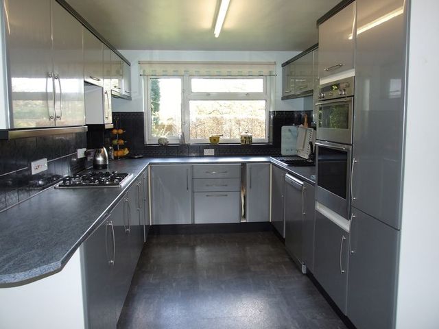  Image of 4 bedroom Detached house for sale in Beacon Road Loughborough LE11 at Beacon Road  Loughborough, LE11 2RA