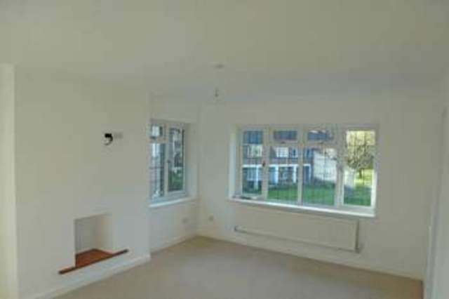  Image of 3 bedroom Maisonette for sale in The Glen Northwood HA6 at Northwood, HA6 2UR