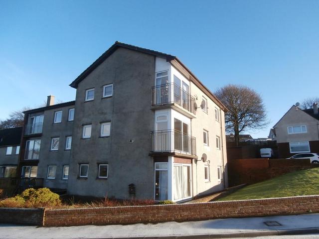  Image of 3 bedroom Flat to rent in The Green Bathgate EH48 at Bathgate West Lothian West Lothian, EH48 4DB