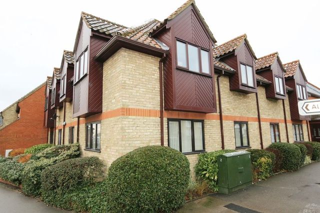  Image of 1 bedroom Flat for sale in Crossways The Green Haddenham Ely CB6 at The Green  Haddenham, CB6 3TP