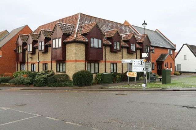  Image of 1 bedroom Flat for sale in Crossways The Green Haddenham Ely CB6 at The Green  Haddenham, CB6 3TP
