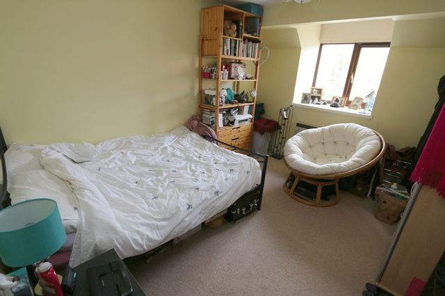  Image of 1 bedroom Flat for sale in Crossways The Green Haddenham Ely CB6 at The Green  Haddenham, CB6 3TP