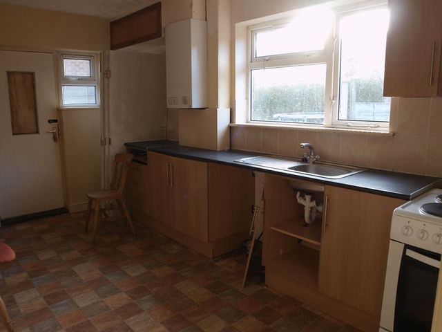  Image of 3 bedroom Semi-Detached house for sale in The Meadows Farndon Newark NG24 at The Meadows Farndon Newark, NG24 3TH