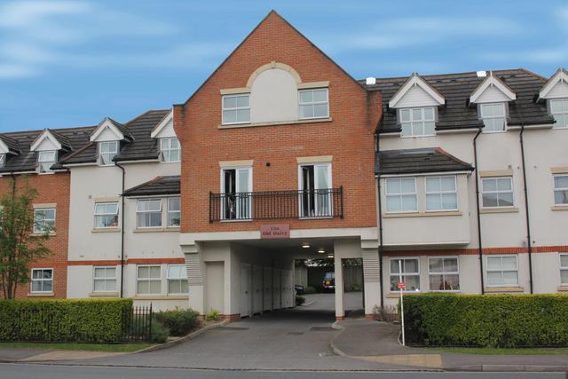  Image of 2 bedroom Apartment for sale in Goldsworth Road Horsell Woking GU21 at 98 Goldsworth Road Woking Horsell, GU21 6NH