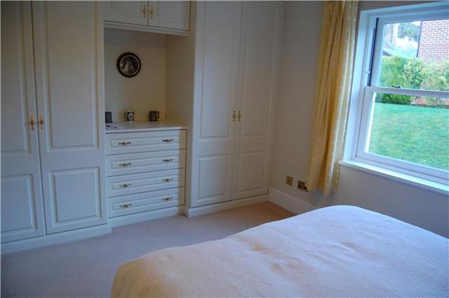  Image of 2 bedroom Flat to rent in The Park Leckhampton Cheltenham GL50 at Gloucestershire, GL50 2SL