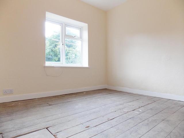  Image of 4 bedroom Semi-Detached house for sale in The Pitchens Wroughton Swindon SN4 at Wroughton  Swindon, SN4 0RU