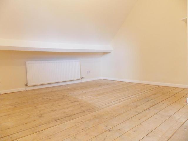  Image of 4 bedroom Semi-Detached house for sale in The Pitchens Wroughton Swindon SN4 at Wroughton  Swindon, SN4 0RU