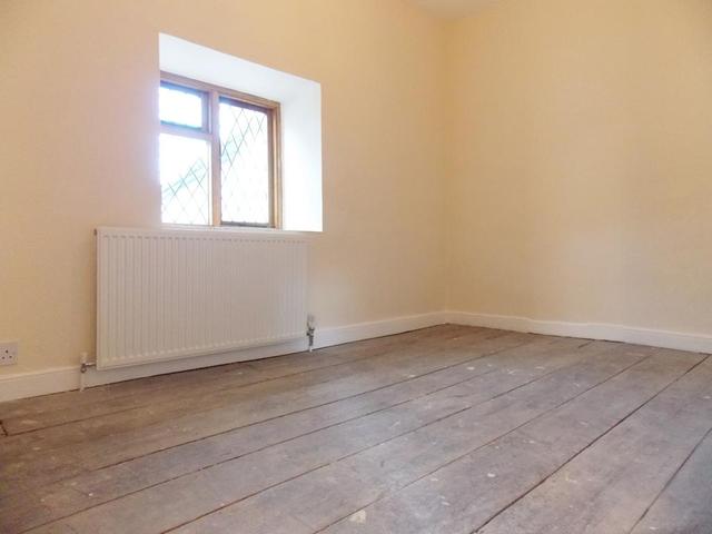  Image of 4 bedroom Semi-Detached house for sale in The Pitchens Wroughton Swindon SN4 at Wroughton  Swindon, SN4 0RU