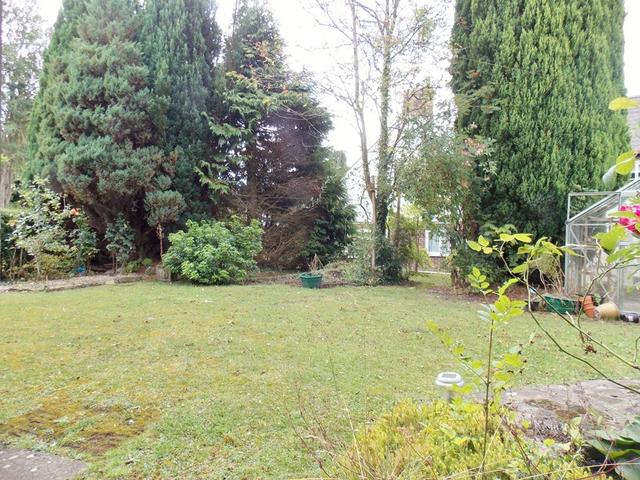  Image of 4 bedroom Semi-Detached house for sale in The Pitchens Wroughton Swindon SN4 at Wroughton  Swindon, SN4 0RU