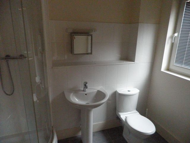  Image of 2 bedroom Flat to rent in Foxhall Road Nottingham NG7 at The Ridge 139 Foxhall Road Nottingham, NG7 6NB