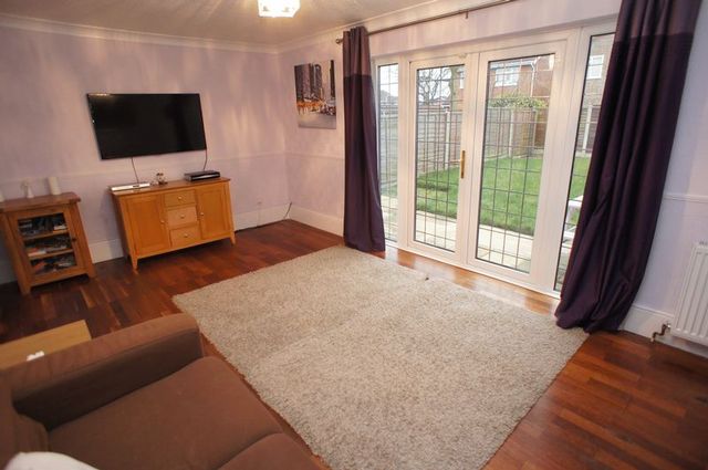  Image of 4 bedroom Detached house for sale in The Spinneys Eastwood Leigh-on-Sea SS9 at The Spinneys  Leigh-On-Sea, SS9 5QZ