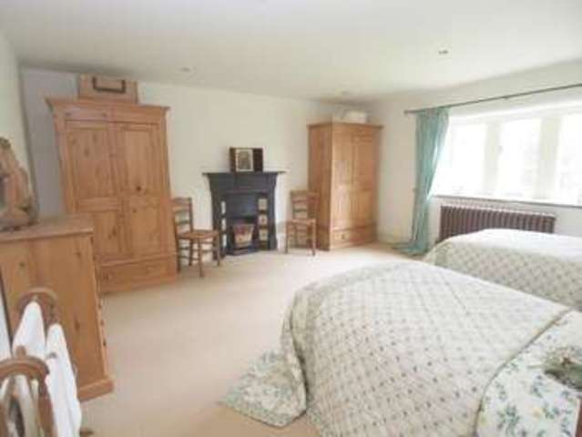  Image of 6 bedroom Detached house for sale in The Wash Chapel-En-Le-Frith High Peak SK23 at Chapel-en-le-Frith  High Peak, SK23 0QL