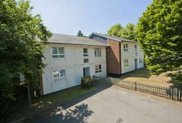  Image of 1 bedroom Flat for sale in Thirlmere Gardens Northwood HA6 at Northwood, HA6 2RX