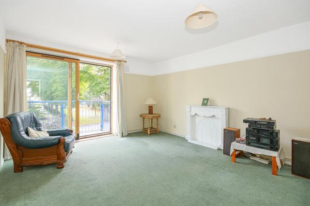  Image of 1 bedroom Flat for sale in Thorburn Square London SE1 at Thorburn Square  Old Kent Road, SE1 5QF