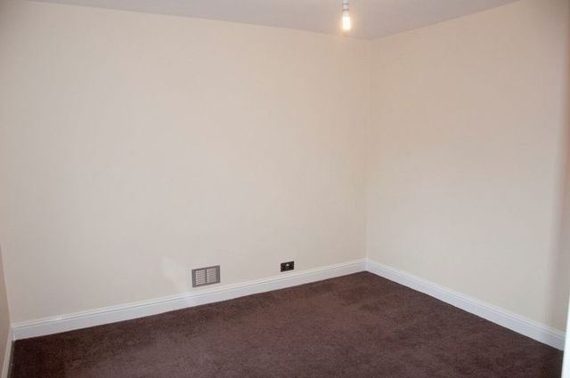  Image of 2 bedroom Flat to rent in Thornbank Road Dollar FK14 at Thornbank Road  Dollar, FK14 7HD