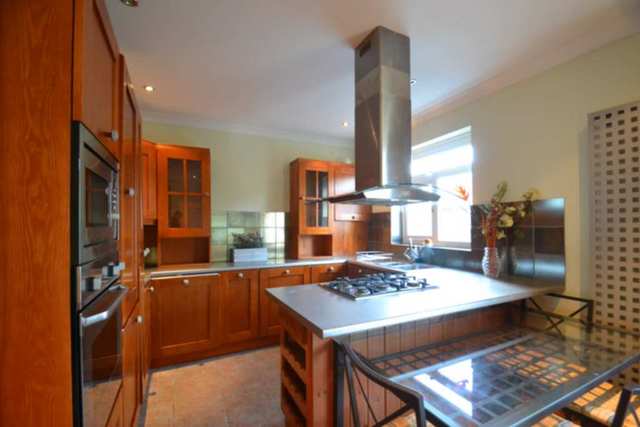  Image of 2 bedroom Flat to rent in Thorney Hedge Road London W4 at Thorney Hedge Road  London, W4 5SB